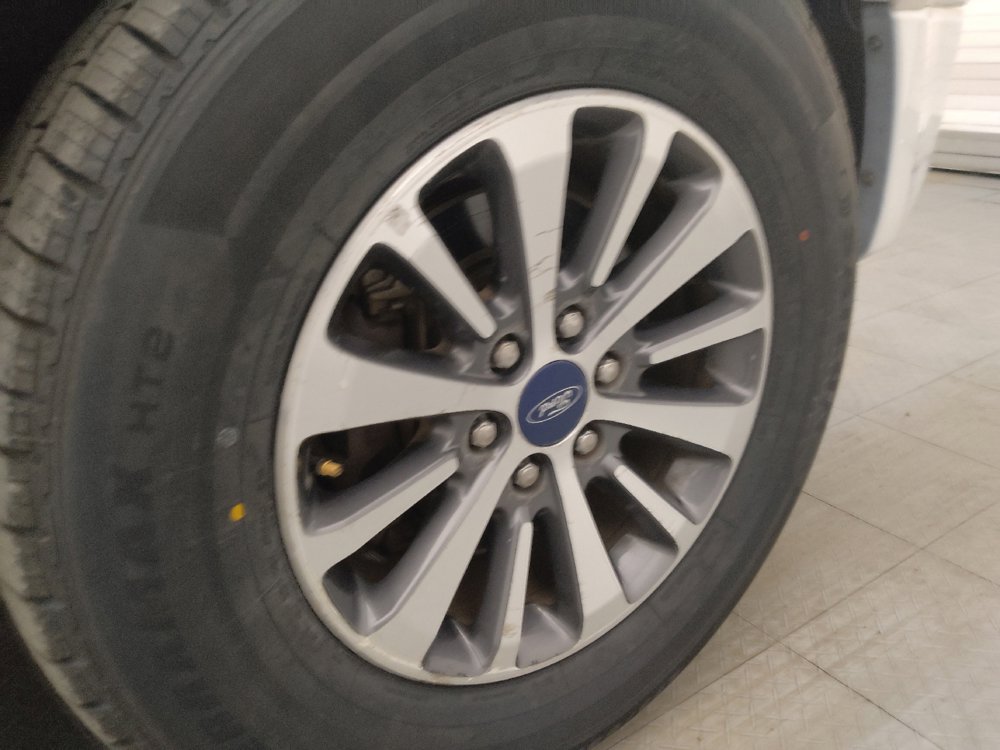 Used 2017 Ford Expedition XLT AWD/4WD image 31