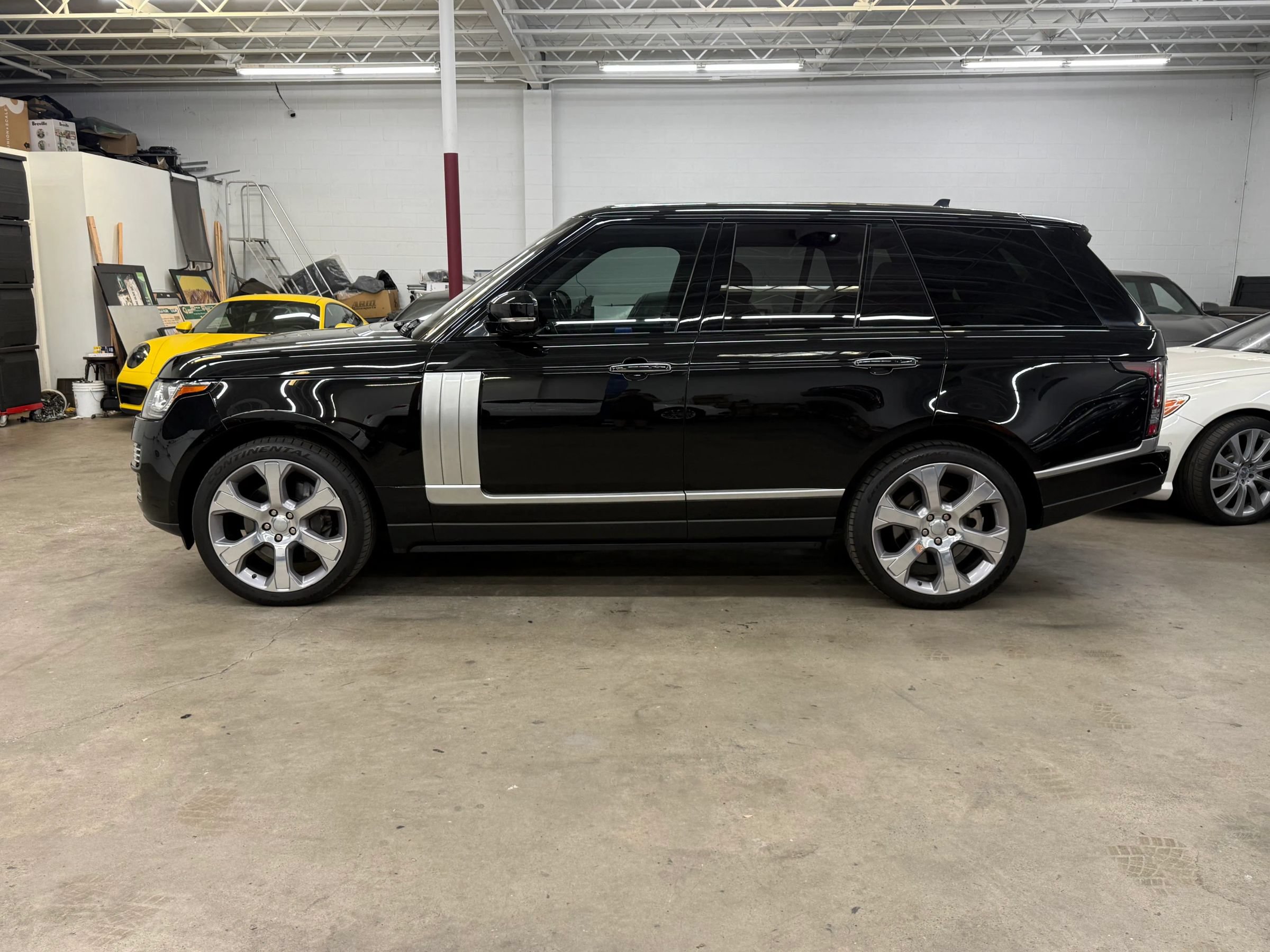 Used 2016 Land Rover Range Rover Autobiography AWD/4WD image 3