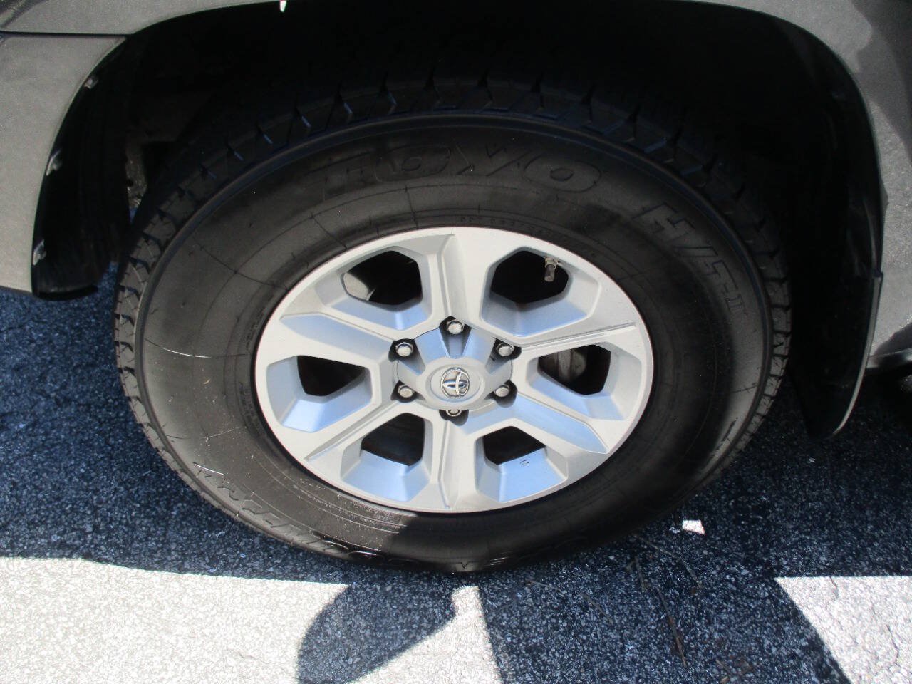 Used 2015 Toyota 4Runner SR5 Premium RWD image 33