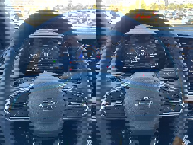 New 2026 Chevrolet Equinox ACTIV w/ Convenience Package III image 16