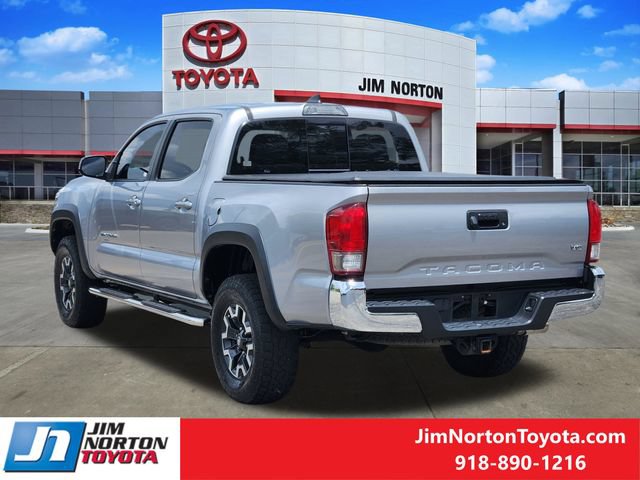 Used 2017 Toyota Tacoma TRD Off-Road w/ Tow Package (A/T) AWD/4WD image 8
