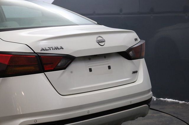 Used 2024 Nissan Altima 2.5 SV image 6