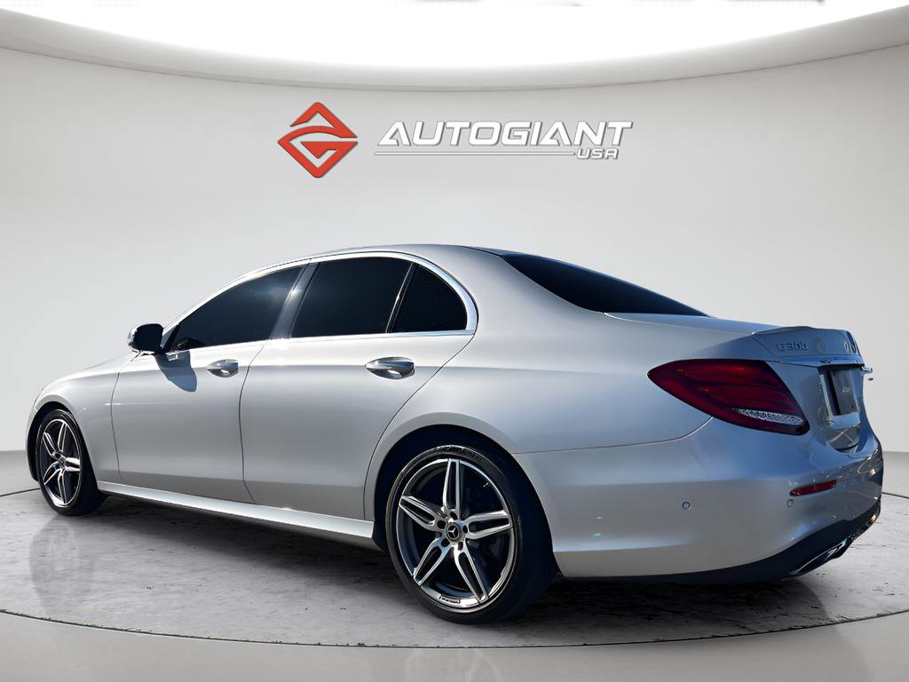 Used 2019 Mercedes-Benz E 300 image 4