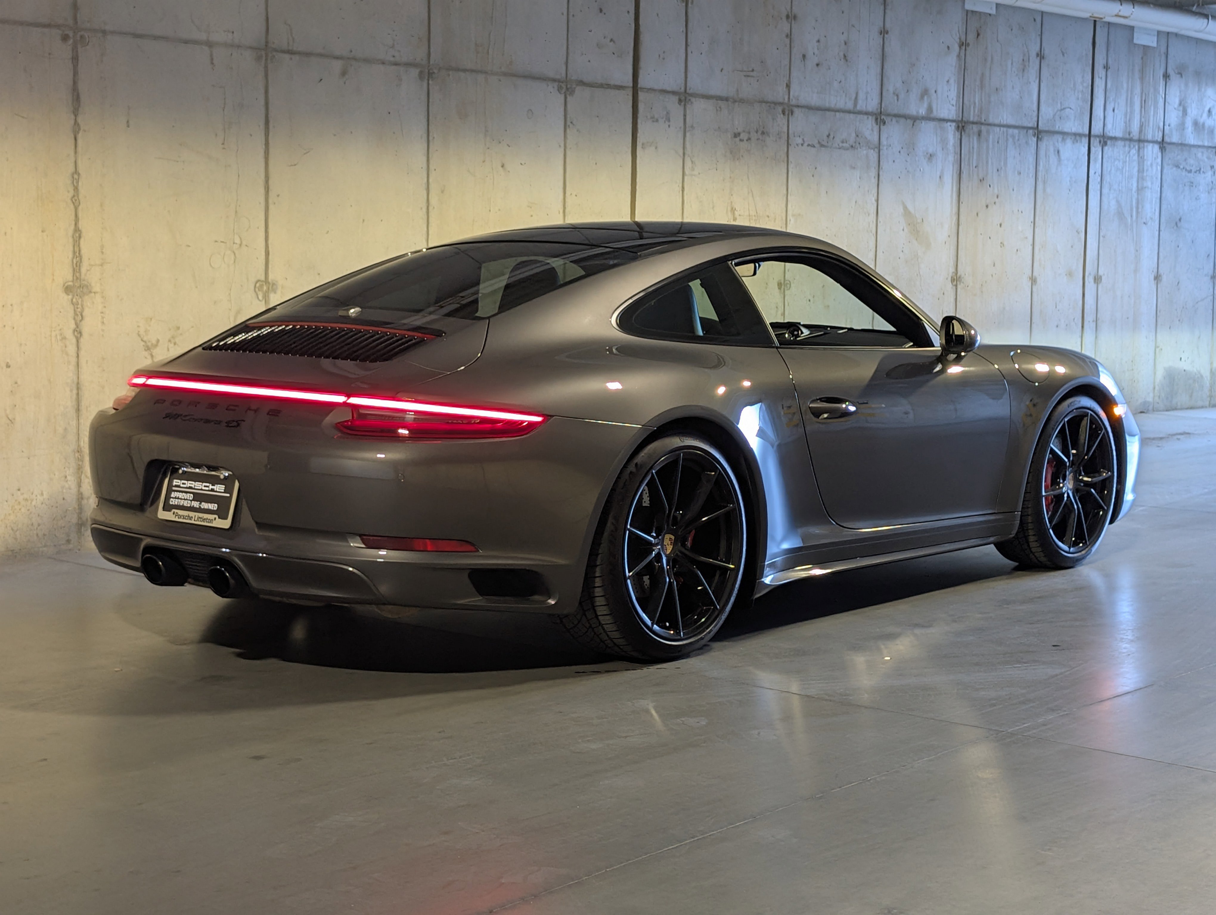 Certified 2019 Porsche 911 Carrera 4S image 9