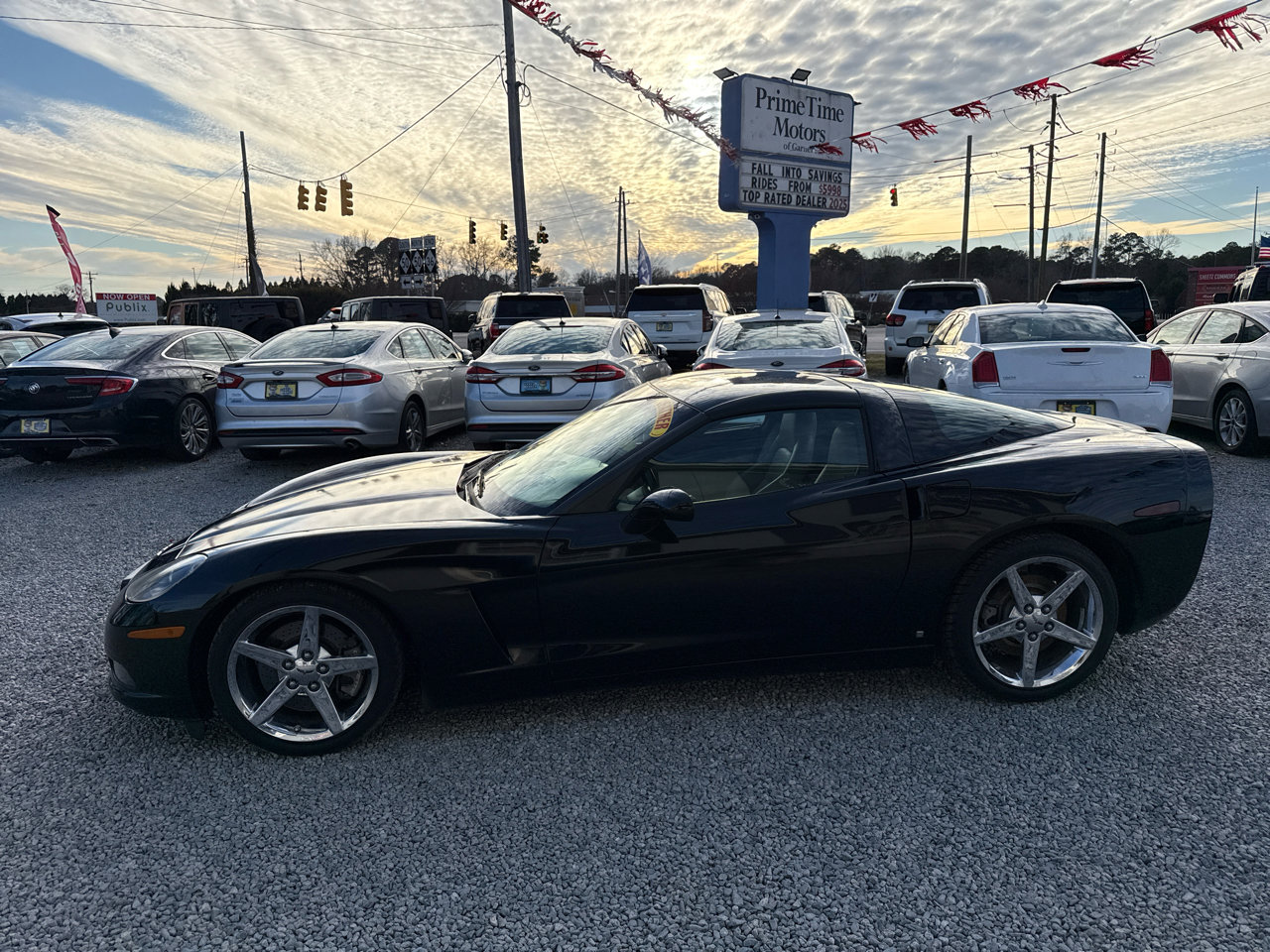 Used 2007 Chevrolet Corvette Coupe w/ Preferred Equipment Group image 2