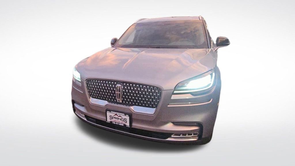Used 2020 Lincoln Aviator Reserve w/ Equipment Group 201A image 4