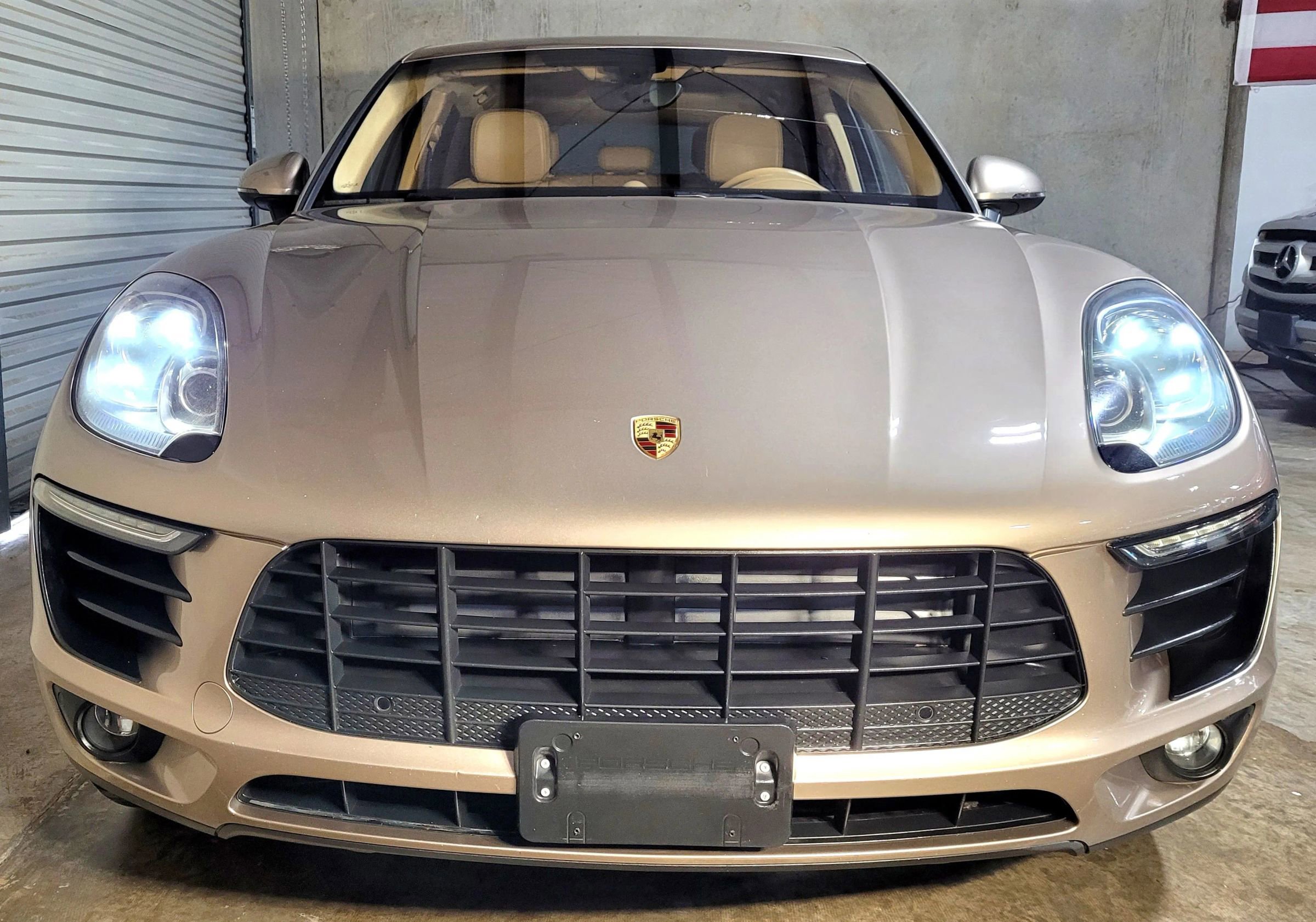 Used 2015 Porsche Macan S AWD/4WD image 2