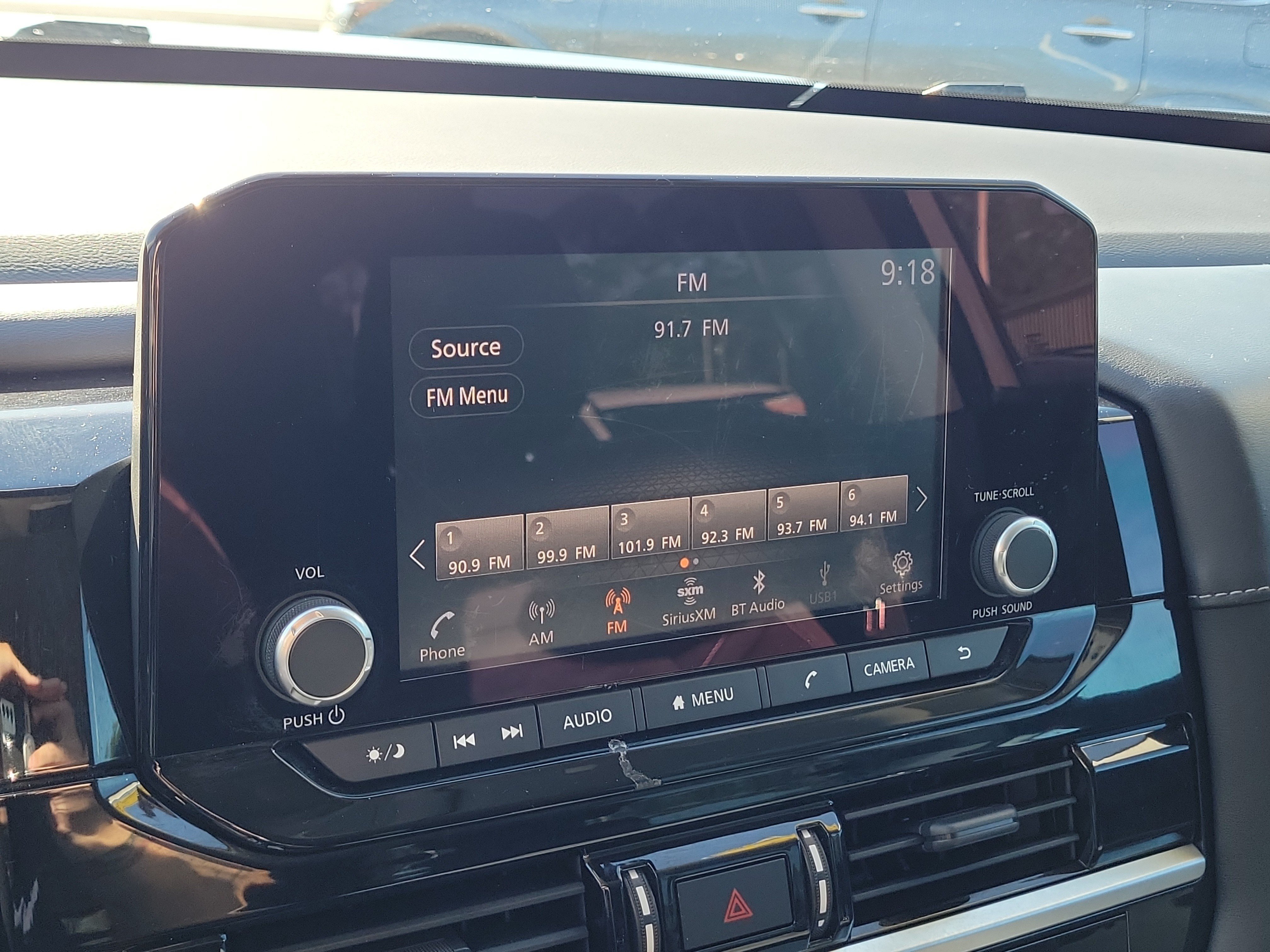 Used 2022 Nissan Pathfinder SV w/ SV Premium Package FWD image 34