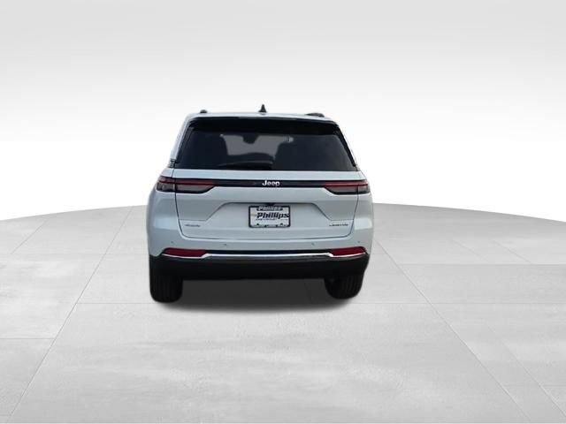 Used 2023 Jeep Grand Cherokee Limited image 9