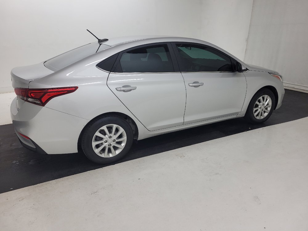 Used 2022 Hyundai Accent SEL FWD image 10