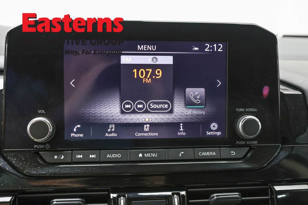 Used 2024 Nissan Pathfinder SV AWD/4WD image 19