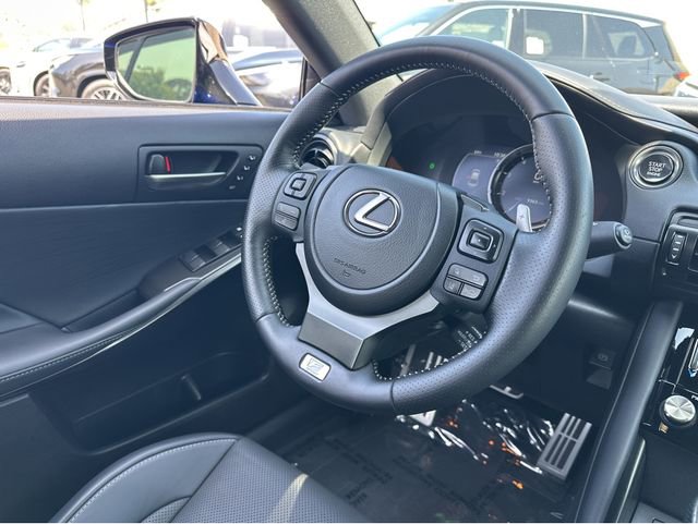 Certified 2025 Lexus IS 350 F Sport RWD image 8