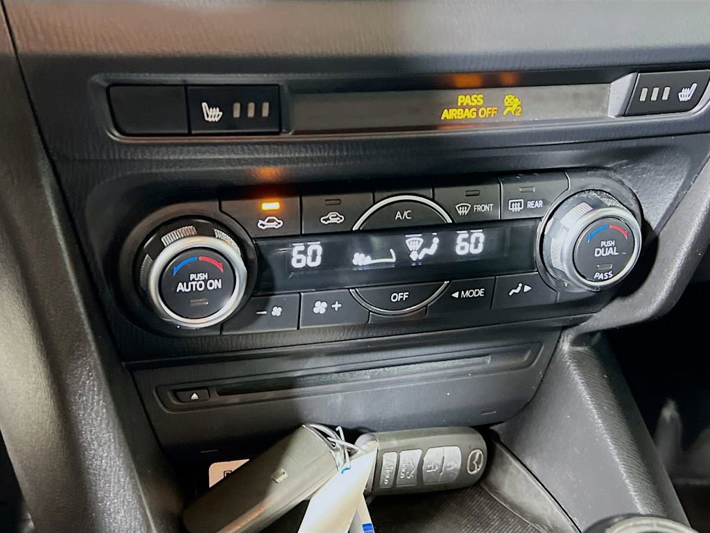 Used 2016 MAZDA MAZDA3 i Grand Touring image 14