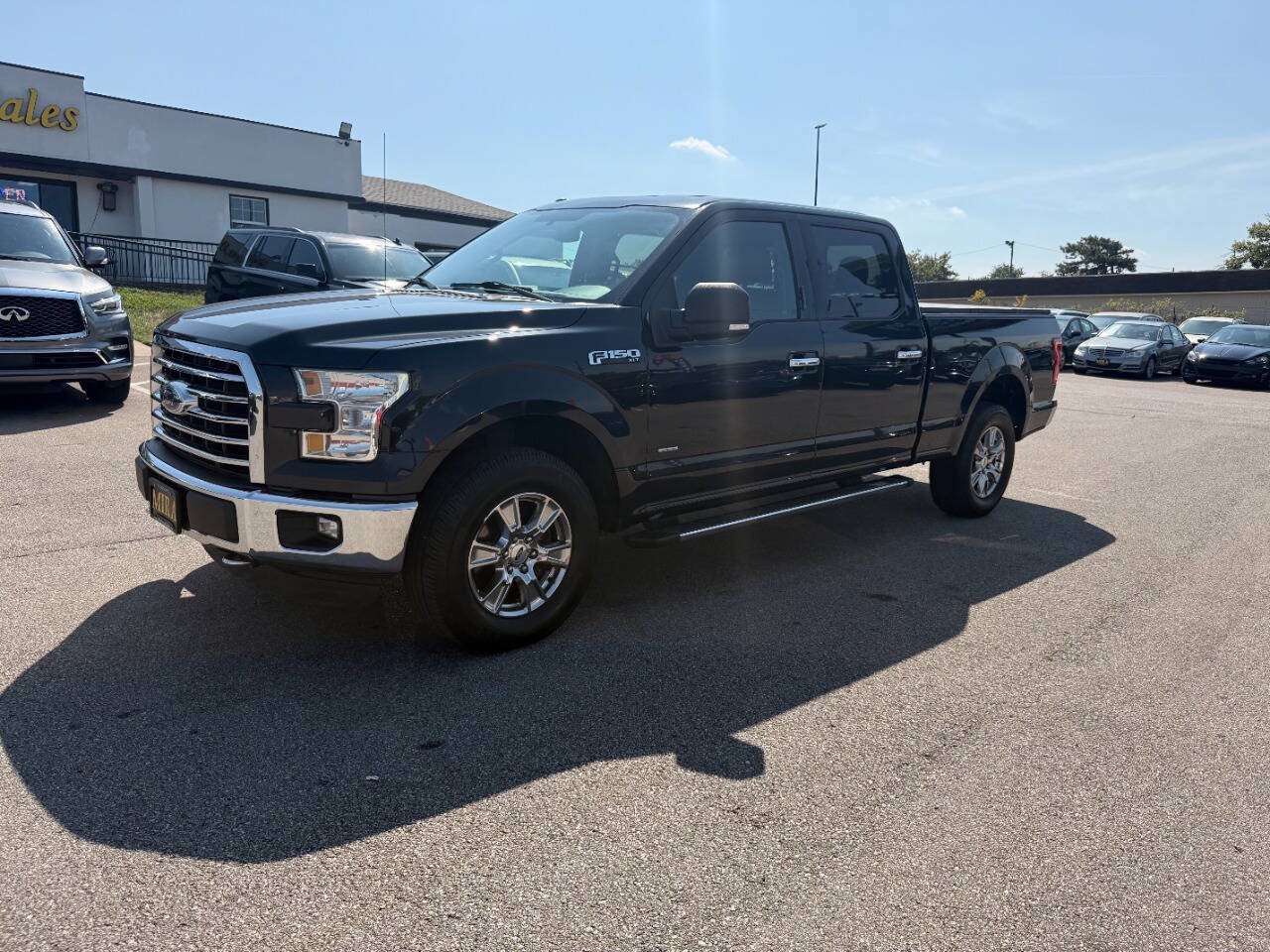 Used 2015 Ford F150 XLT w/ Equipment Group 302A Luxury AWD/4WD image 2