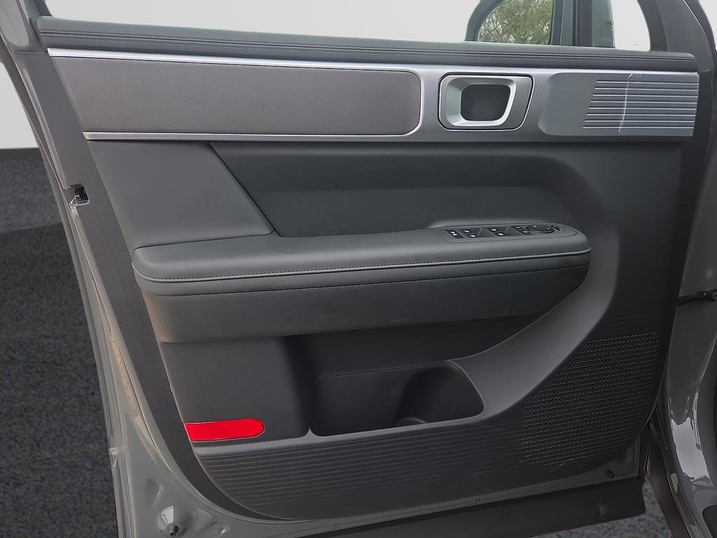 Used 2026 Hyundai Santa Fe SEL FWD image 10
