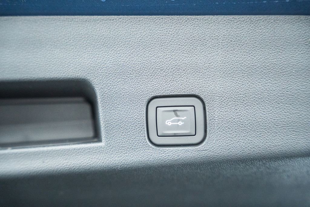 New 2026 Chevrolet Traverse High Country image 14