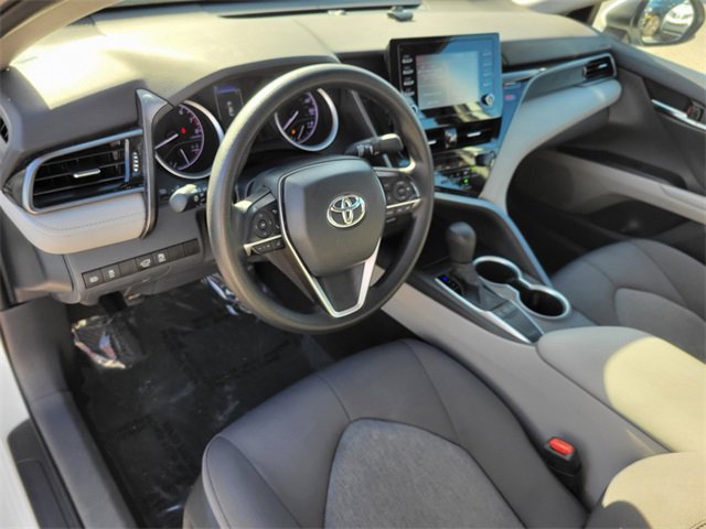Used 2022 Toyota Camry LE image 17