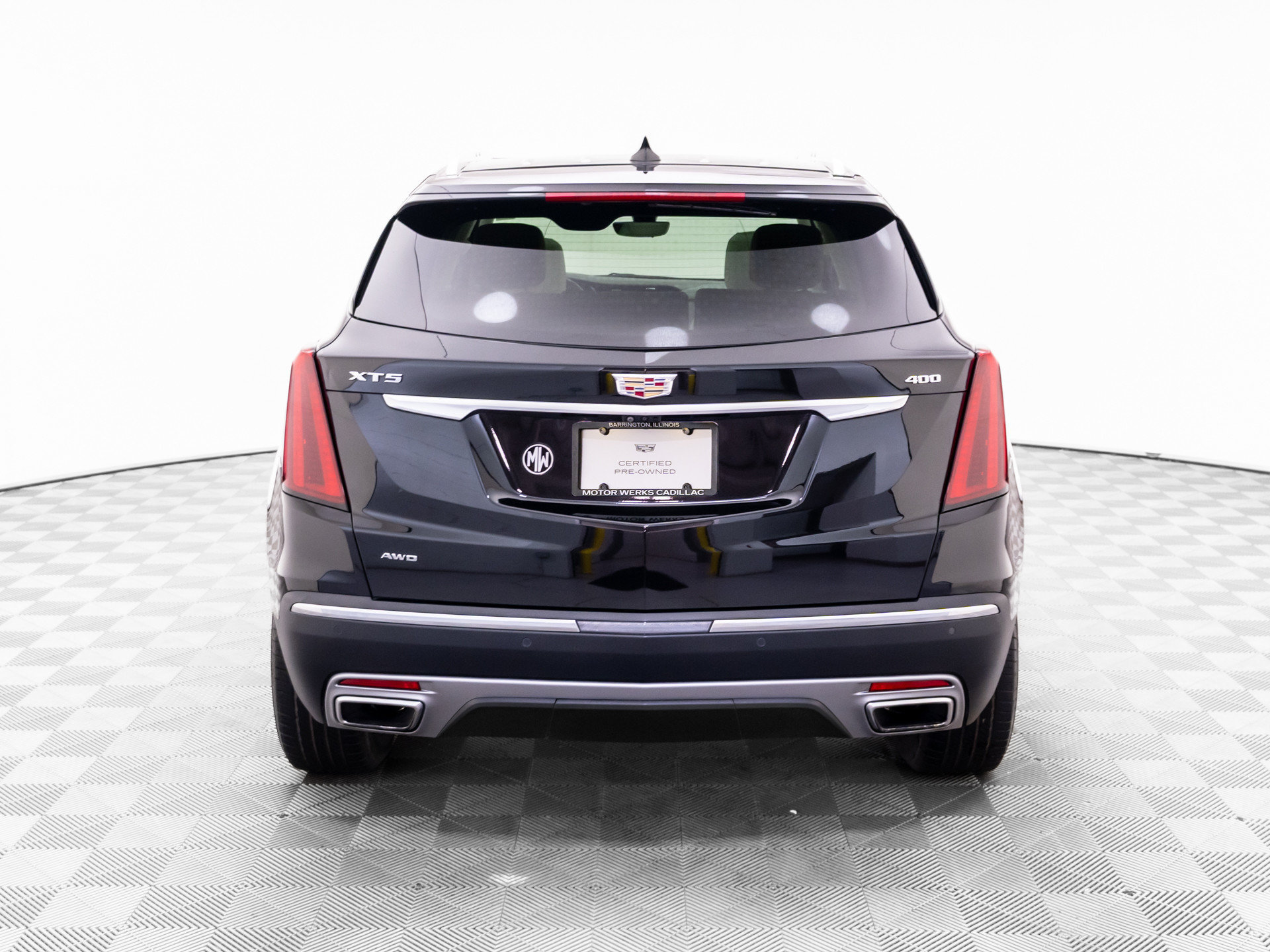 Used 2024 Cadillac XT5 Premium Luxury w/ Technology Package AWD/4WD image 5