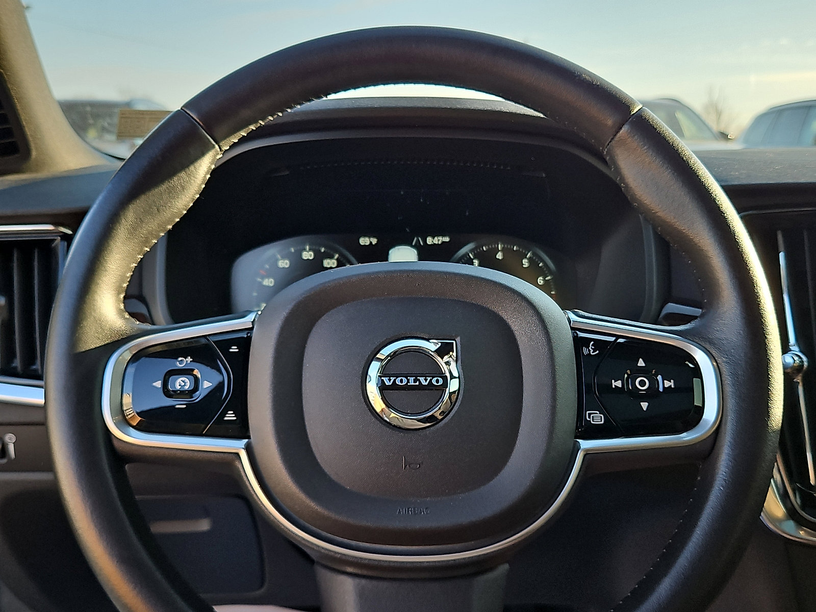 Used 2018 Volvo S90 T5 Momentum w/ Convenience Package image 20