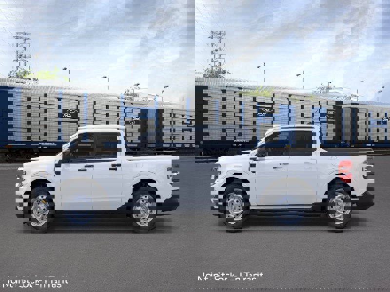 New 2026 Ford Maverick XL AWD/4WD image 3