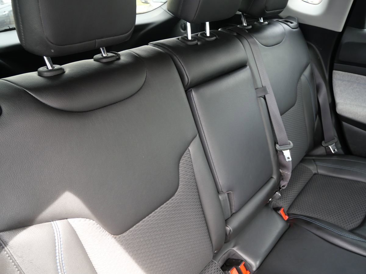 Used 2022 Jeep Compass Latitude w/ Convenience Group AWD/4WD image 31