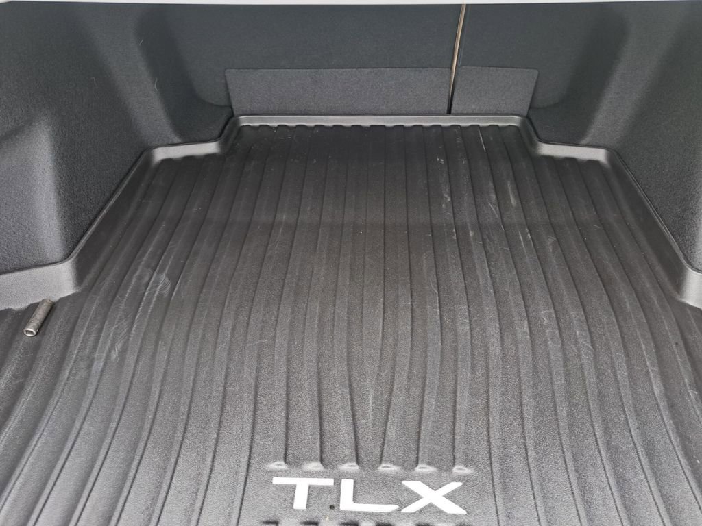 Certified 2025 Acura TLX w/ Technology Package image 29