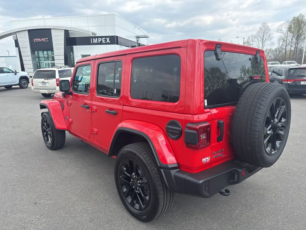 Used 2025 Jeep Wrangler Unlimited Sahara w/ Safety Group image 3