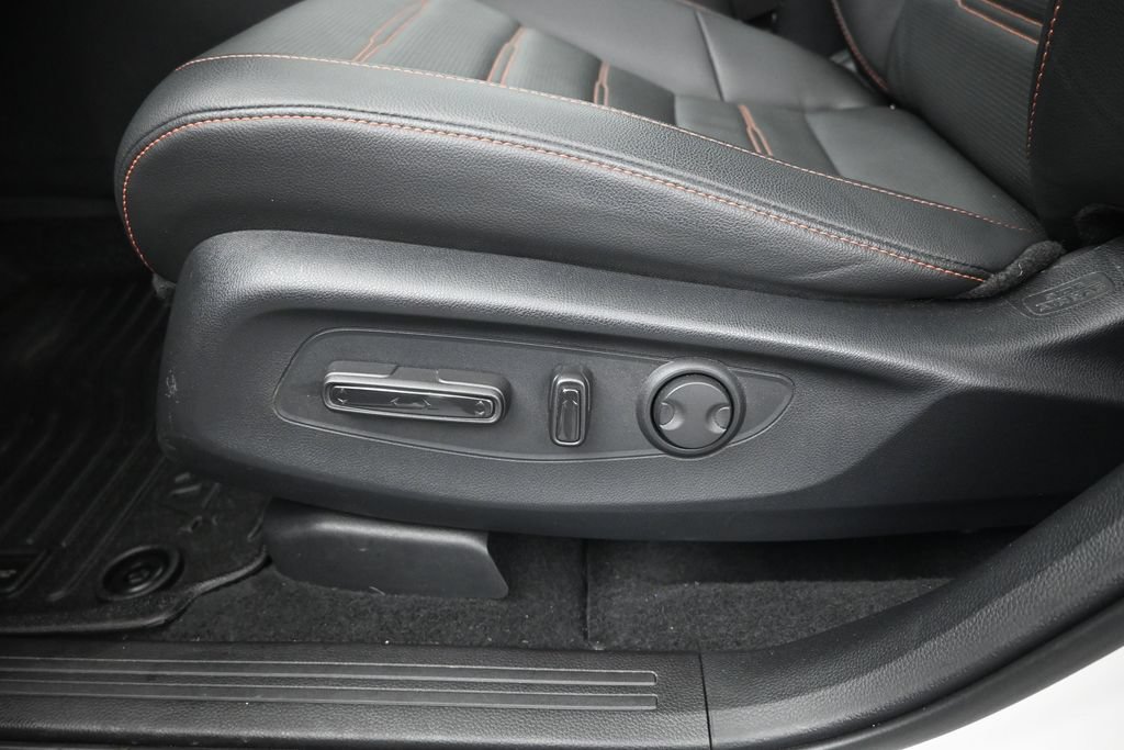 Used 2025 Honda CR-V Sport Touring image 16