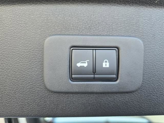 New 2026 Nissan Leaf Platinum+ image 13