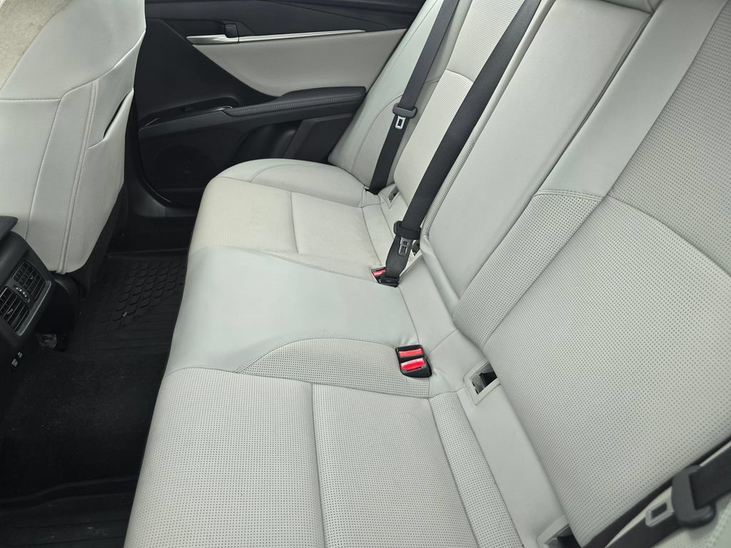 Used 2025 Toyota Camry XLE AWD/4WD image 26