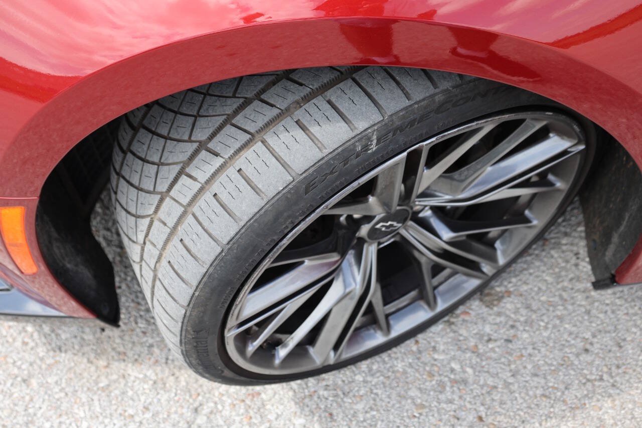 Used 2022 Chevrolet Camaro ZL1 RWD image 23