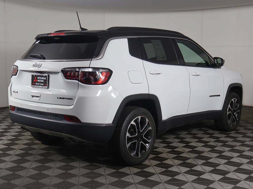 Used 2023 Jeep Compass Limited w/ Sun and Sound Group AWD/4WD image 11