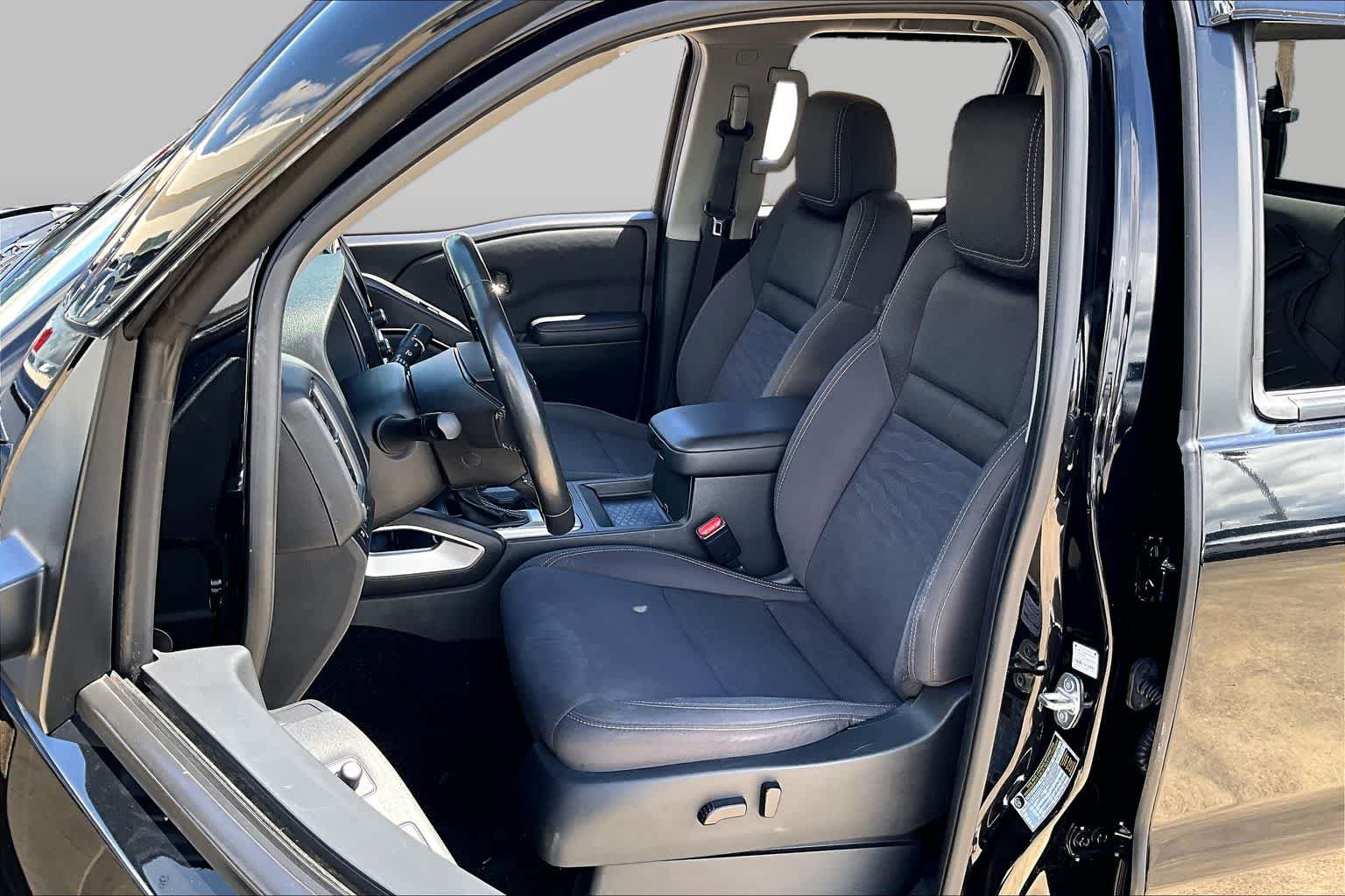 Used 2023 Nissan Frontier SV w/ SV Convenience Package RWD image 7