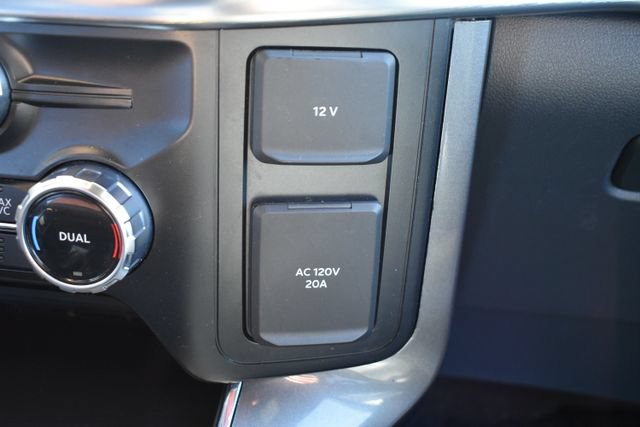 Used 2023 Ford F150 Lariat AWD/4WD image 37