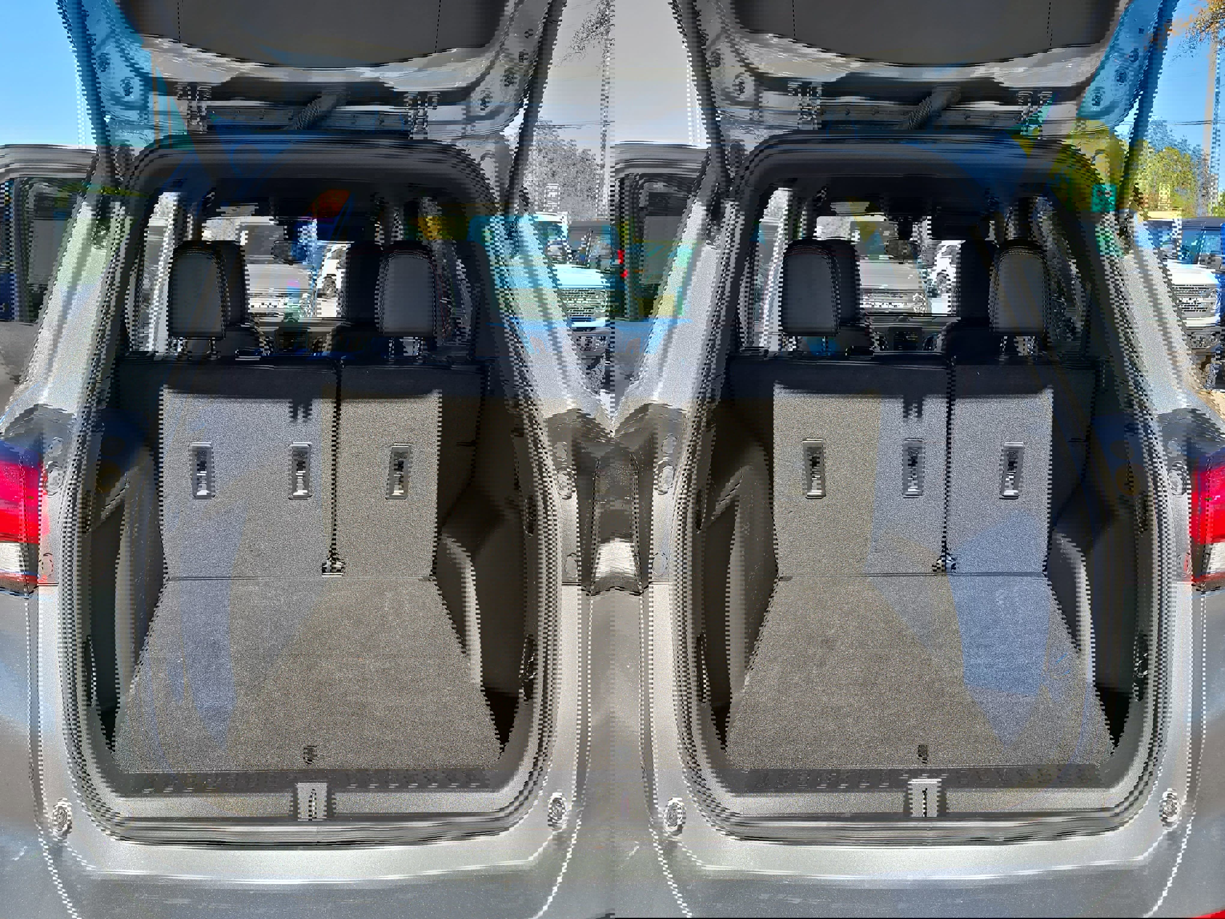 Used 2023 Chevrolet Equinox RS image 14