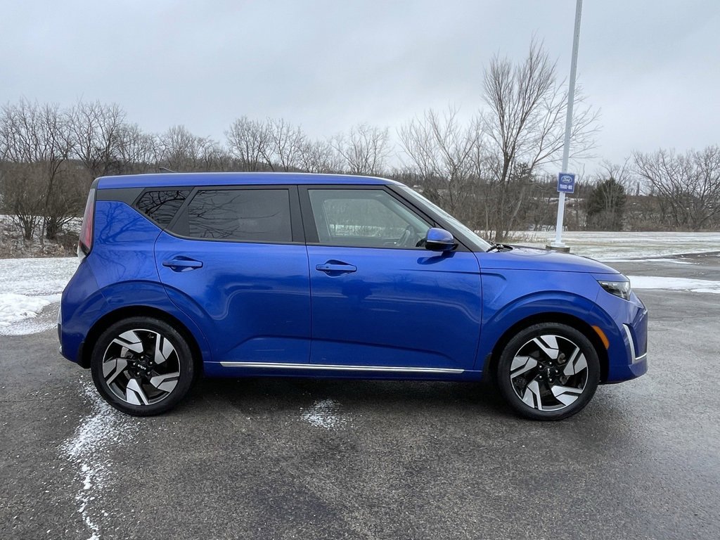 Certified 2023 Kia Soul GT-Line image 2