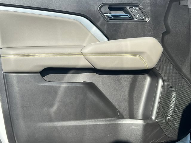 New 2026 Chevrolet Colorado ZR2 w/ Technology Package AWD/4WD image 16