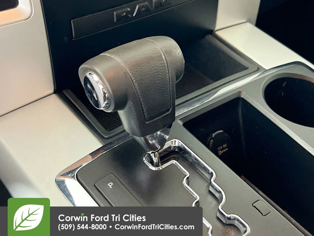 Used 2012 RAM 1500 Classic SLT w/ SLT Plus D￩cor Group AWD/4WD image 10