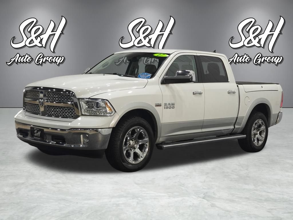 Used 2017 RAM 1500 Laramie w/ Convenience Group AWD/4WD image 16