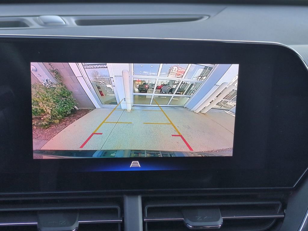 New 2026 Chevrolet Trax RS w/ Sunroof Package FWD image 18