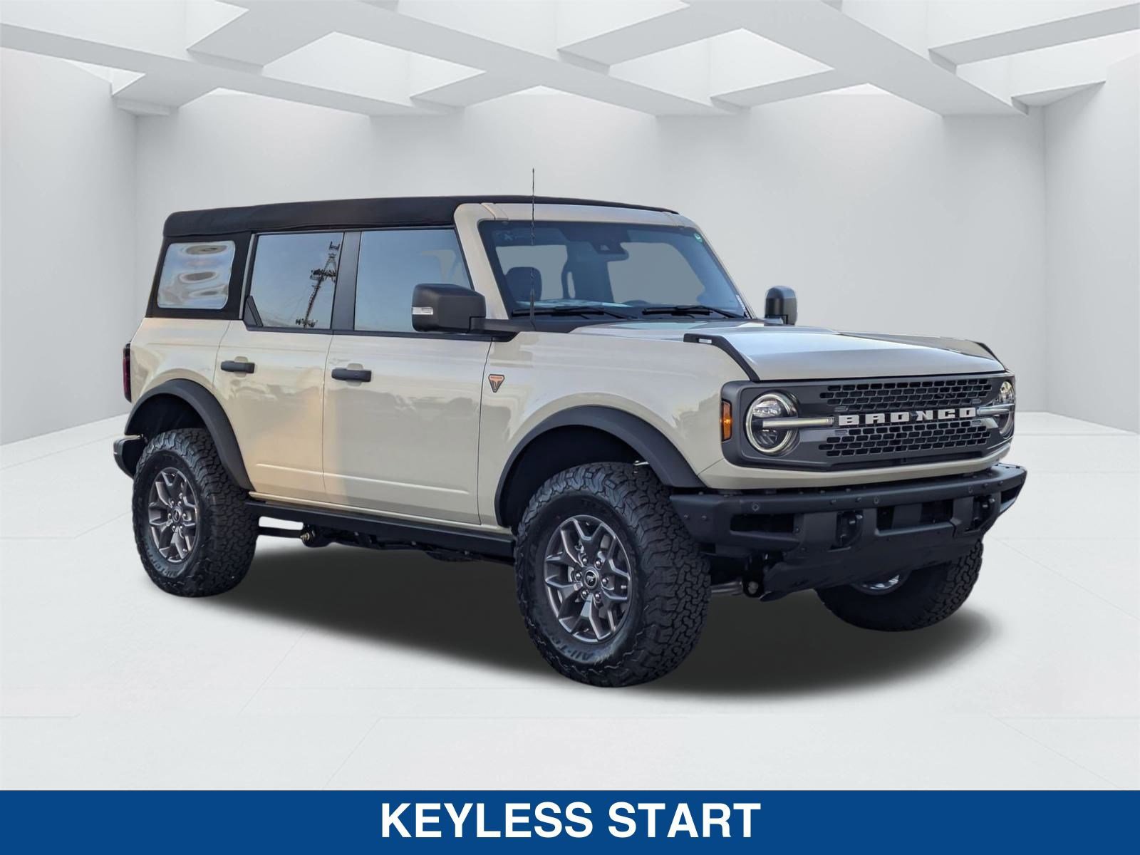 New 2025 Ford Bronco Badlands video 2