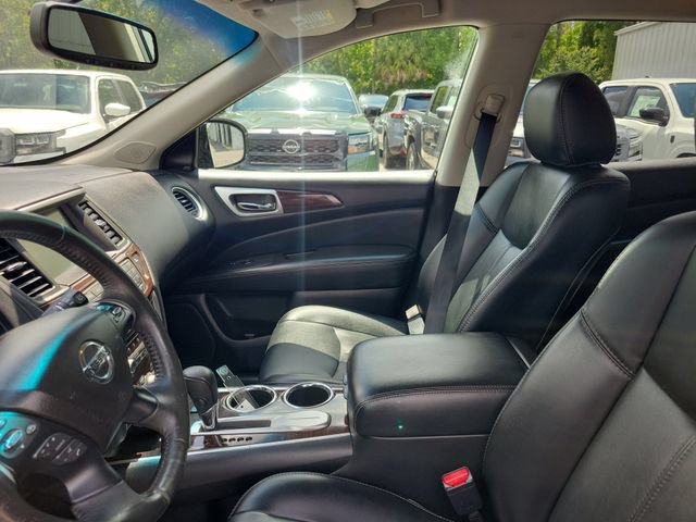 Used 2016 Nissan Pathfinder SL w/ SL Tech Package FWD image 18