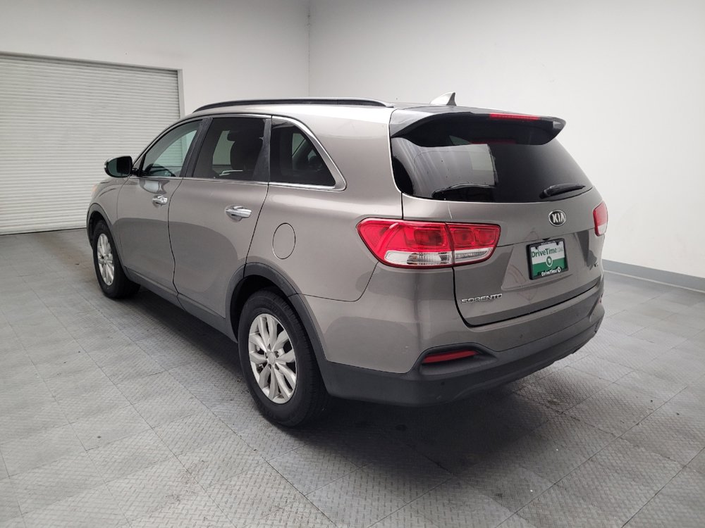 Used 2017 Kia Sorento LX w/ LX V6 Convenience Package FWD image 5