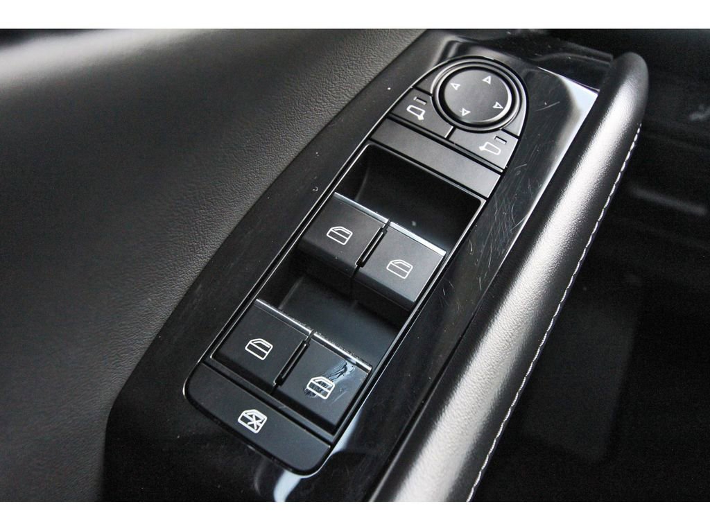 Used 2025 MAZDA CX-30 AWD 2.5 S w/ Preferred Package image 23