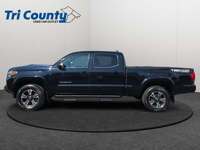 Used 2019 Toyota Tacoma TRD Sport AWD/4WD image 5