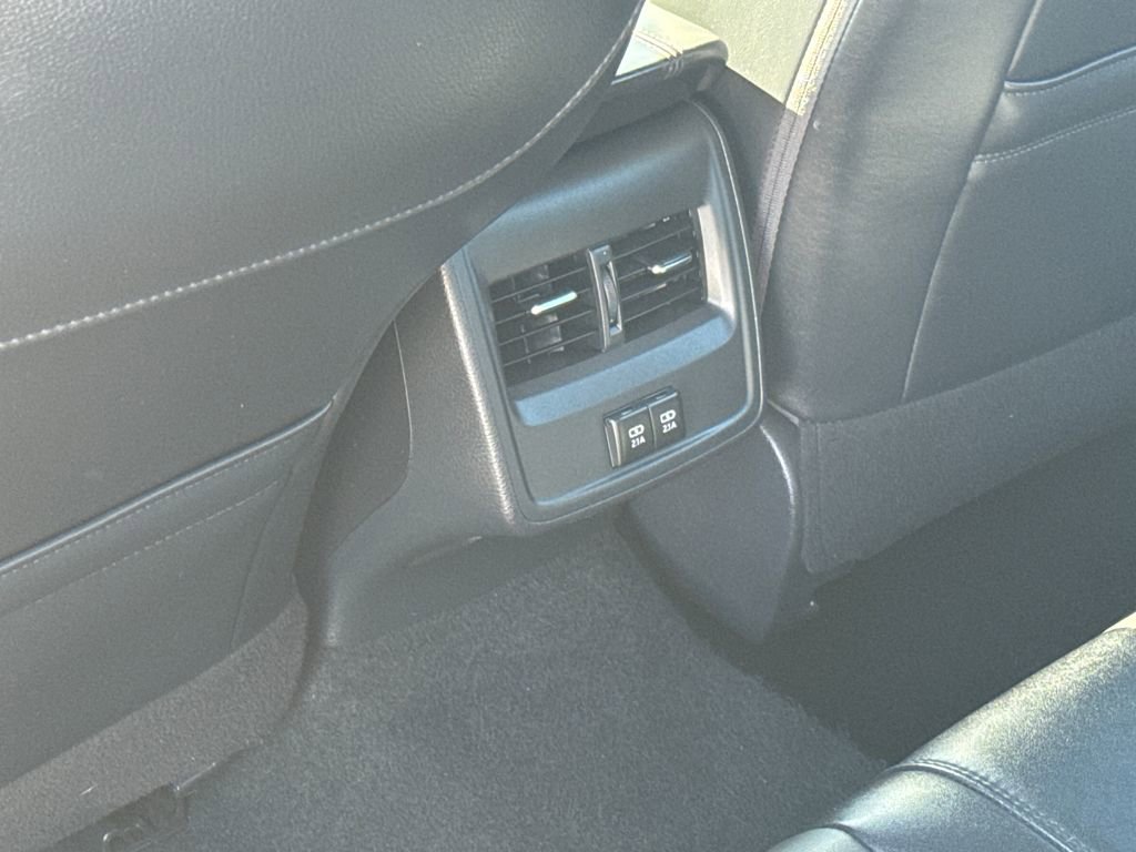 Used 2019 Toyota Avalon XLE w/ Moonroof Package image 35