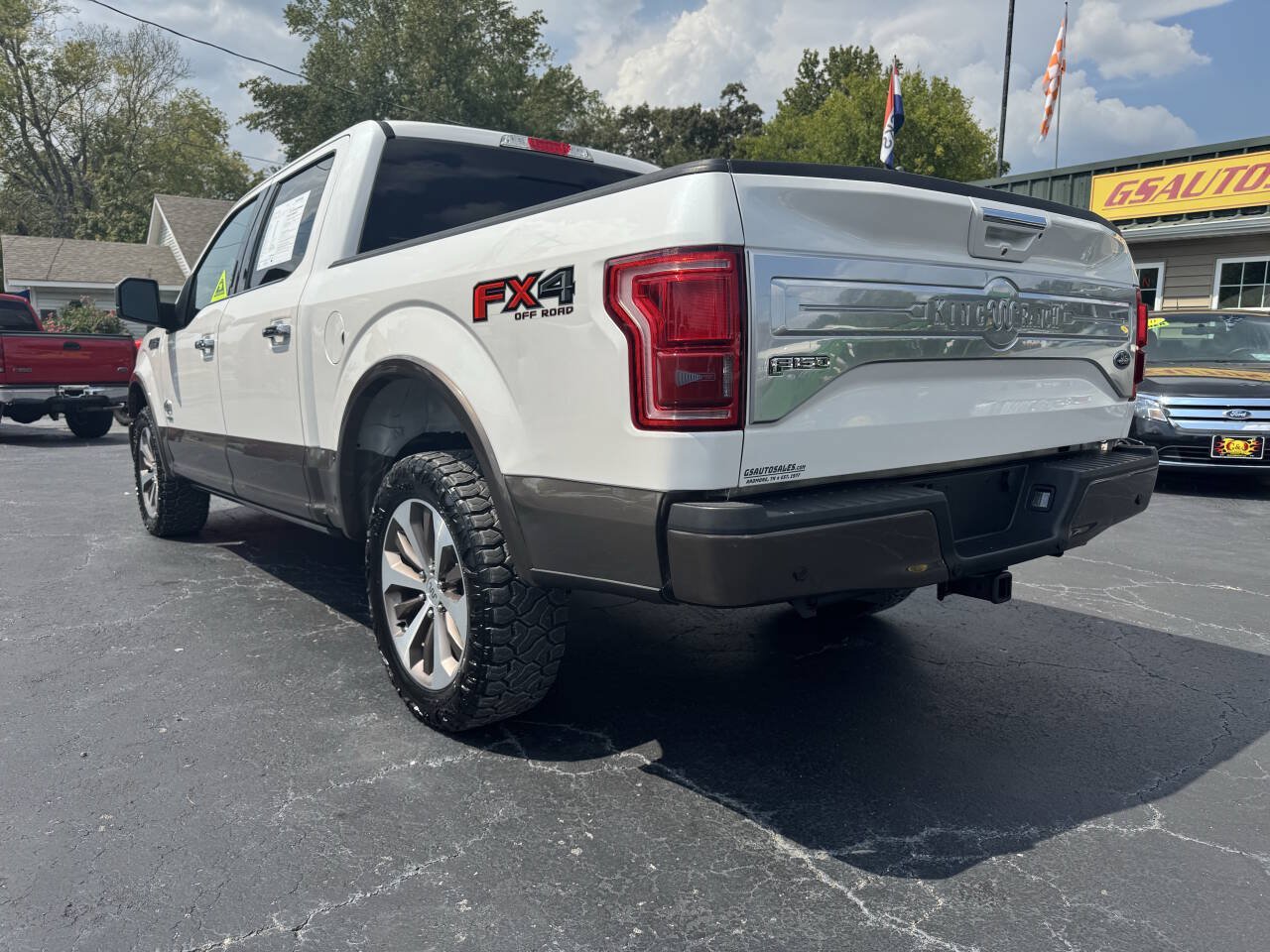 Used 2016 Ford F150 King Ranch w/ Equipment Group 601A Luxury AWD/4WD image 4