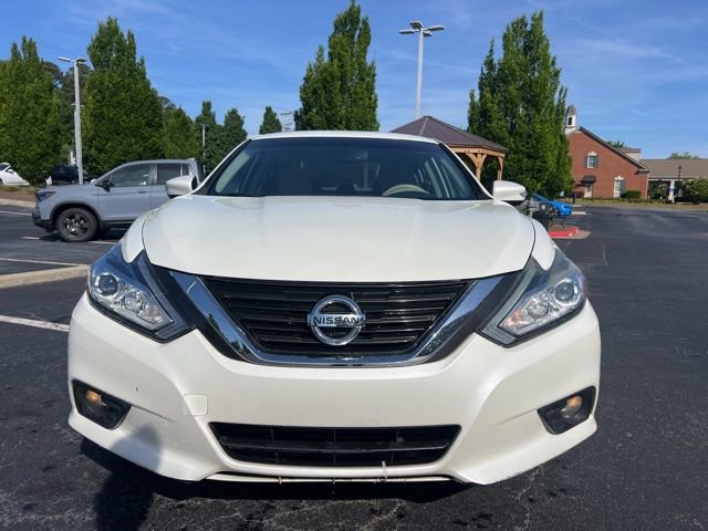 Used 2016 Nissan Altima 2.5 SV w/ Convenience Package FWD image 2
