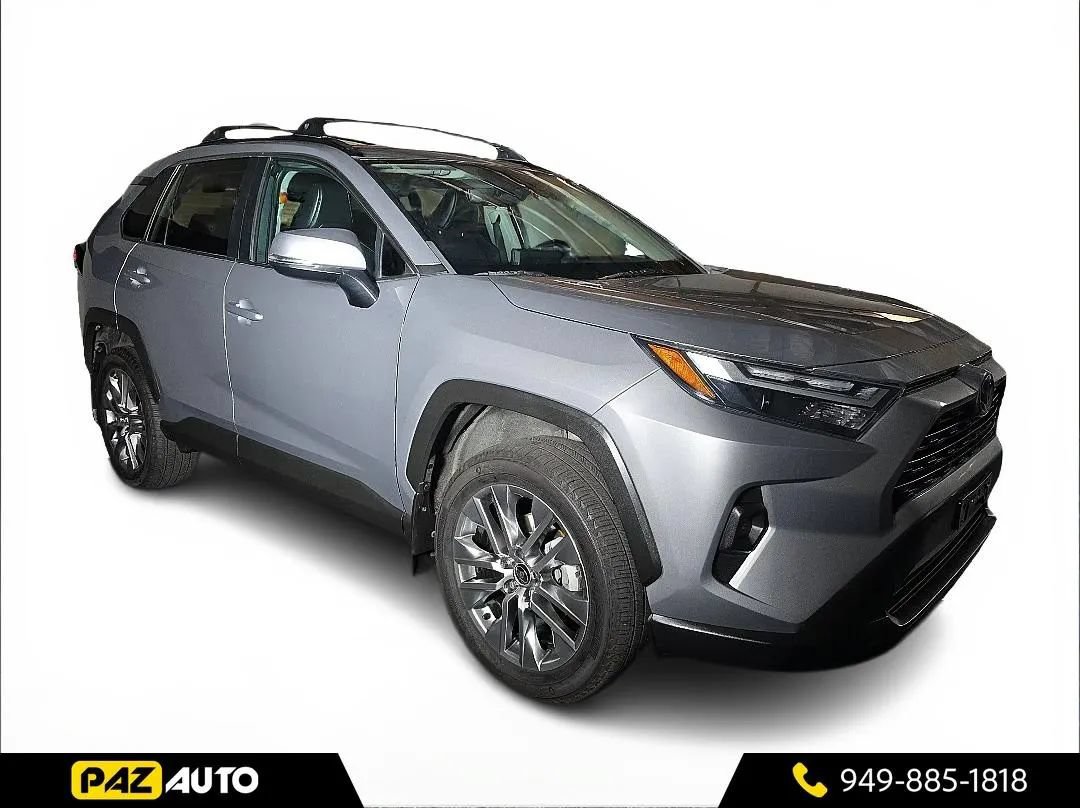 Used 2022 Toyota RAV4 XLE Premium FWD image 7