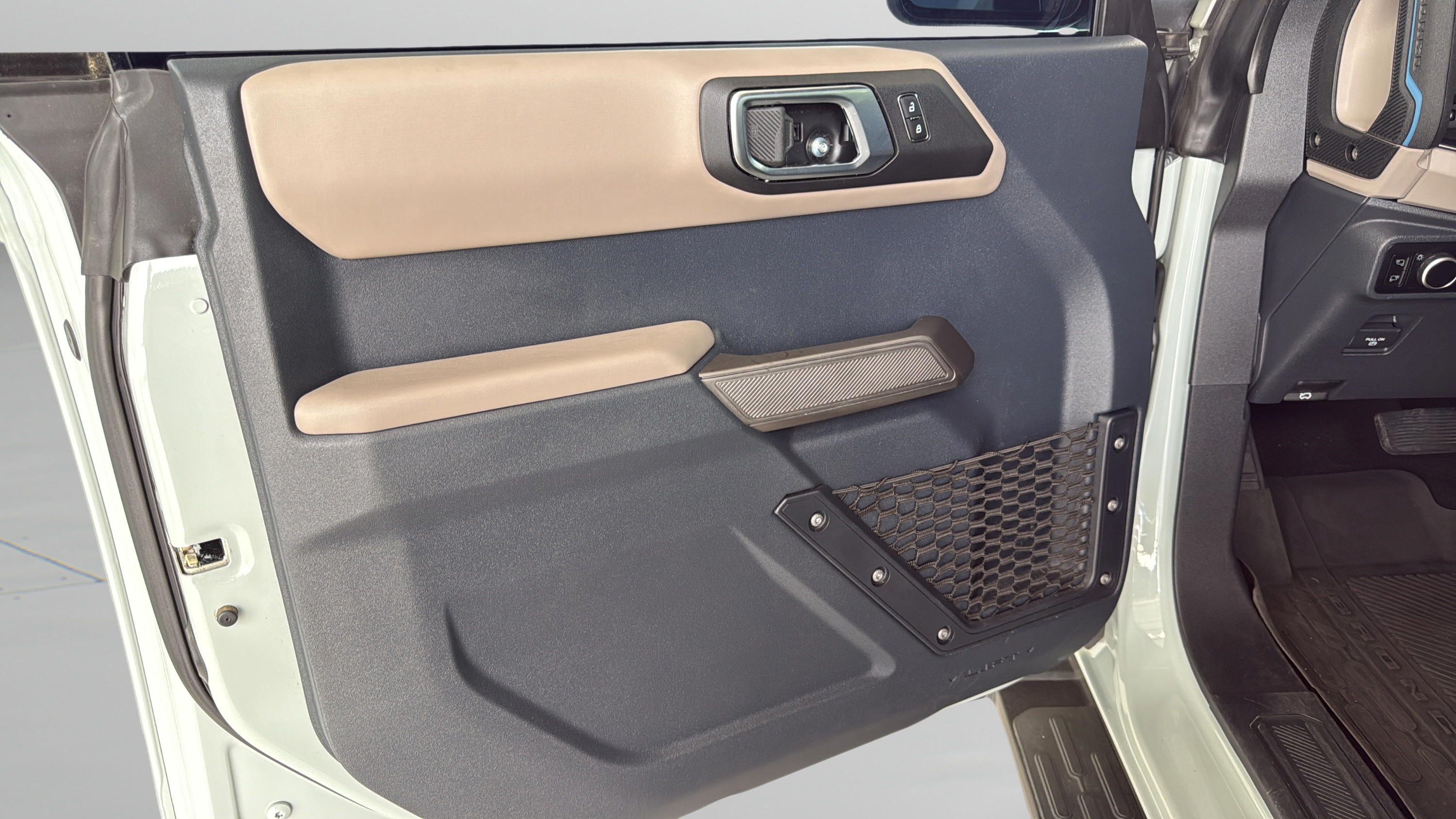 Used 2023 Ford Bronco Wildtrak AWD/4WD image 14